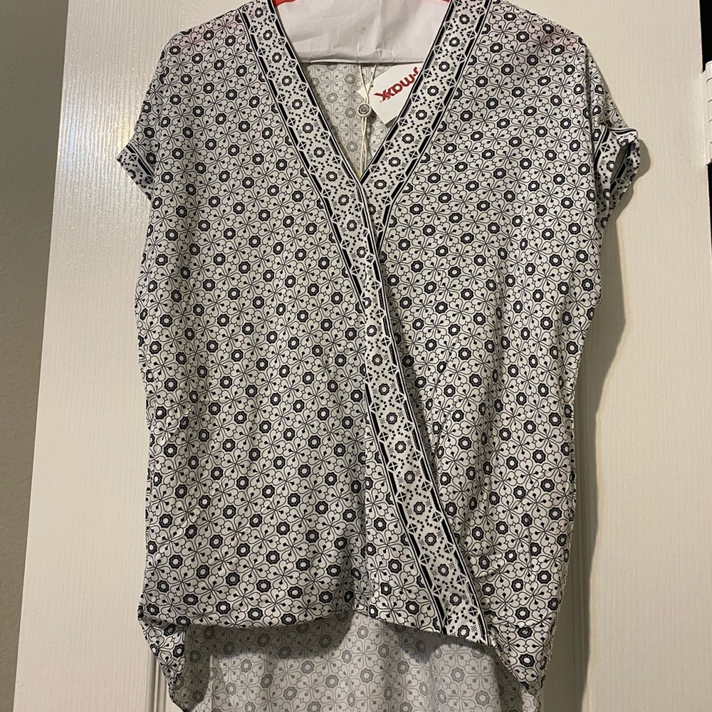 Max studio professional blouse